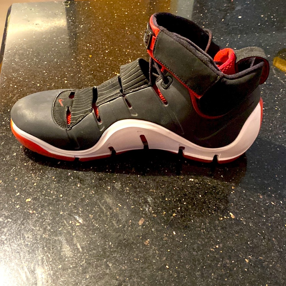 Nike Lebron Zoom Lebron IV high top sneakers. Sz 15. New - Picture 3 of 7